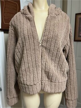 Plush Hooded Sherpa Jacket in Light Taupe